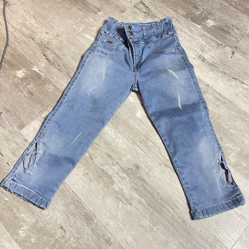 Vero Modo Girls Jeans Capri Blue Light Wash Pockets Low Rise 12‎ Z-326
